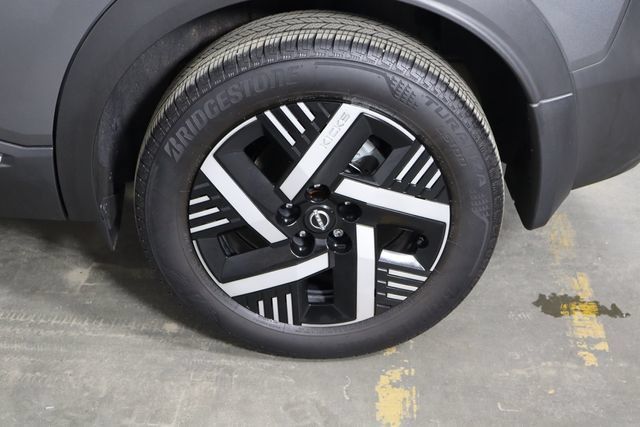 Used 2025 Nissan Kicks SV FWD image 35