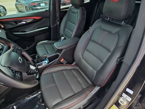Used 2025 Chevrolet TrailBlazer RS w/ Convenience Package FWD image 18