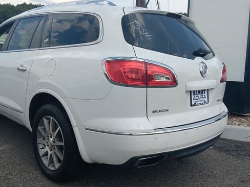 Used 2017 Buick Enclave Leather FWD image 3