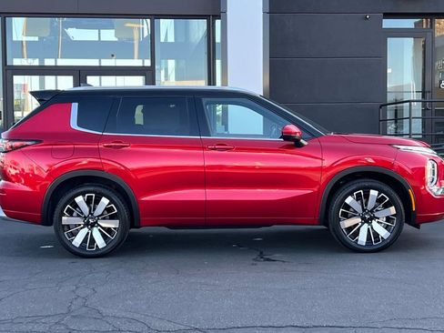 New 2026 Mitsubishi Outlander SEL image 4