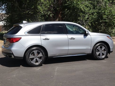 Used 2017 Acura MDX SH-AWD image 4