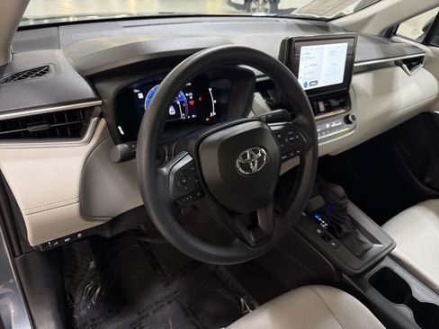 Used 2026 Toyota Corolla Cross L FWD image 14