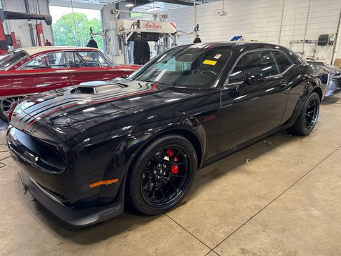 Used 2023 Dodge Challenger R/T Scat Pack RWD image 1