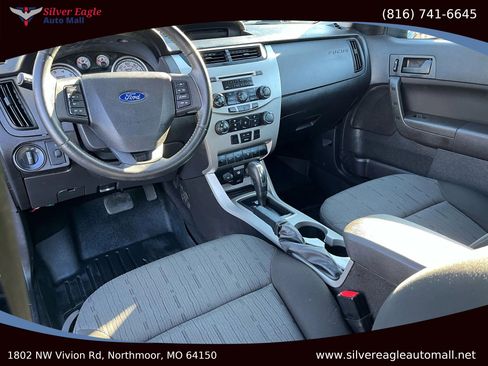 Used 2009 Ford Focus SE image 6