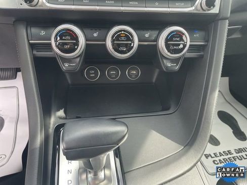Used 2023 Genesis G70 2.0T RWD image 16