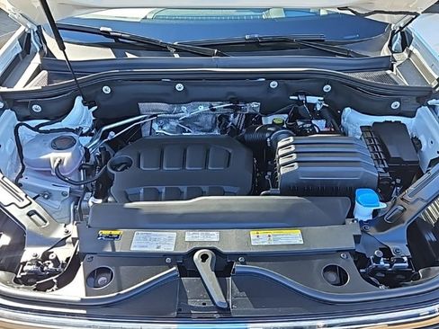 New 2026 Volkswagen Atlas Cross Sport SEL R-Line AWD/4WD image 10