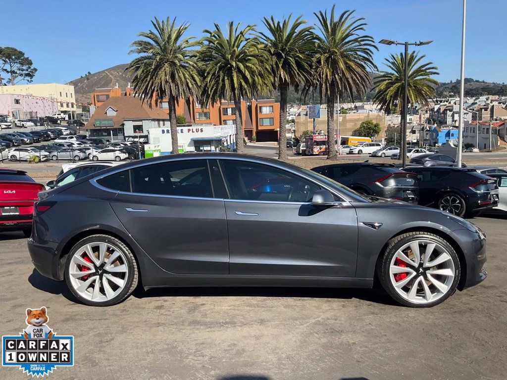 Used 2018 Tesla Model 3 Performance AWD/4WD image 3