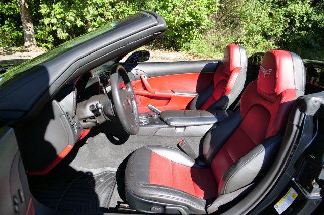 Used 2013 Chevrolet Corvette Grand Sport w/ 3LT Preferred Equipment Group RWD image 32