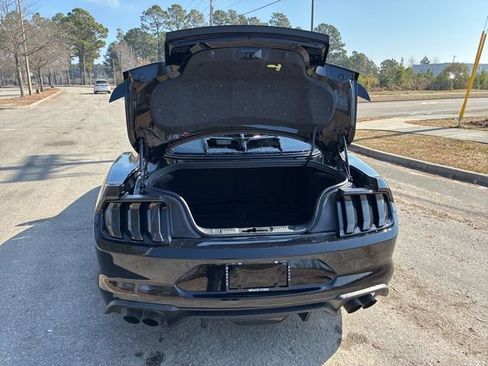 Used 2022 Ford Mustang GT Premium w/ Equipment Group 401A image 18