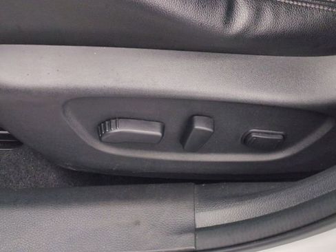 Used 2017 Nissan Rogue SL w/ SL Premium Package image 15