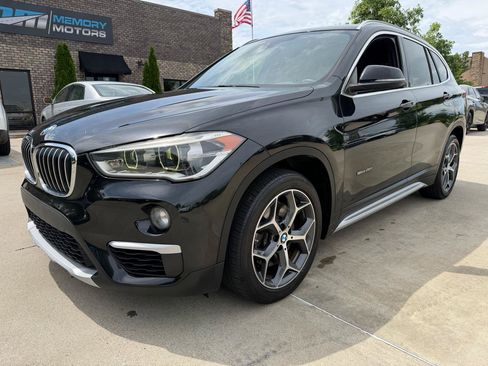 Used 2017 BMW X1 sDrive28i FWD image 1
