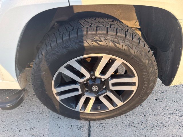 Used 2018 Toyota 4Runner Limited RWD image 7