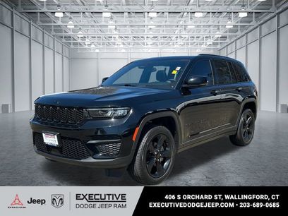 Used 2023 Jeep Grand Cherokee Altitude