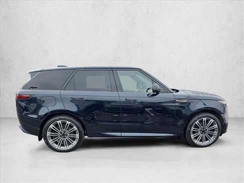 New 2026 Land Rover Range Rover Sport Dynamic SE AWD/4WD image 4