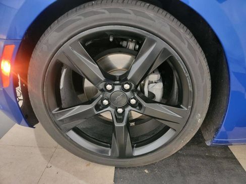 Used 2018 Chevrolet Camaro LT image 32