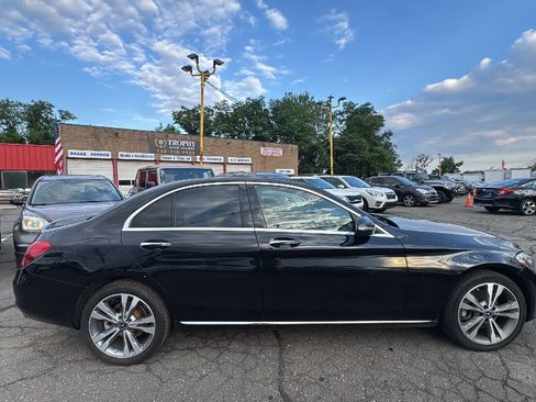 Used 2018 Mercedes-Benz C 300 4MATIC Sedan image 4