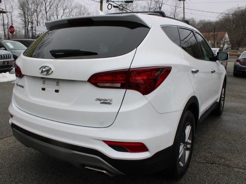 Used 2017 Hyundai Santa Fe Sport image 8