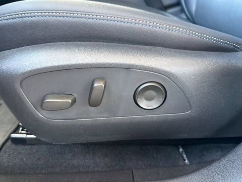 Used 2024 Chevrolet Equinox EV LT w/ Active Safety Package 3 FWD image 19