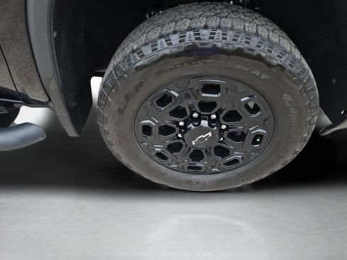 Used 2024 Chevrolet Silverado 2500 LTZ w/ LTZ Plus Package AWD/4WD image 34