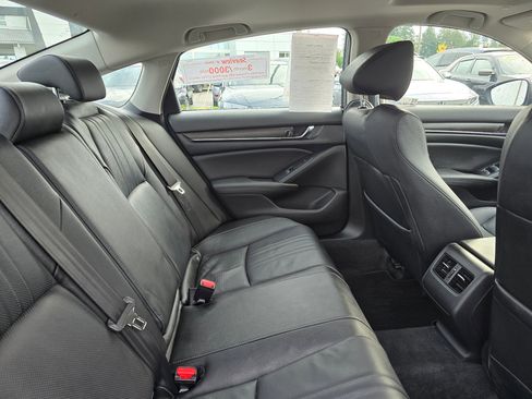 Used 2020 Honda Accord Touring image 13