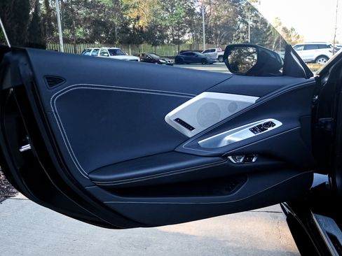 Used 2025 Chevrolet Corvette Stingray Preferred Cpe w/ 2LT image 14