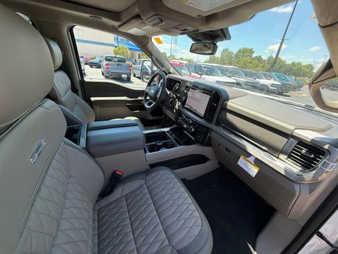 New 2026 Ford F350 Platinum w/ Platinum Plus Package AWD/4WD image 10