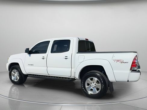 Used 2013 Toyota Tacoma PreRunner image 19