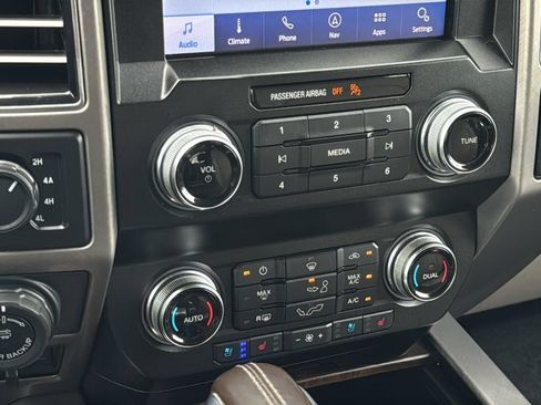 Used 2020 Ford F150 Limited AWD/4WD image 27