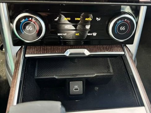 Used 2023 Land Rover Range Rover SE AWD/4WD image 27