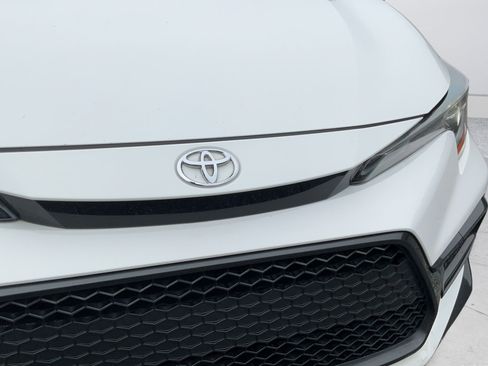 Used 2020 Toyota Corolla XSE FWD image 31