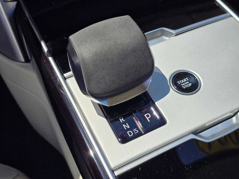Used 2024 Land Rover Range Rover SE AWD/4WD image 36