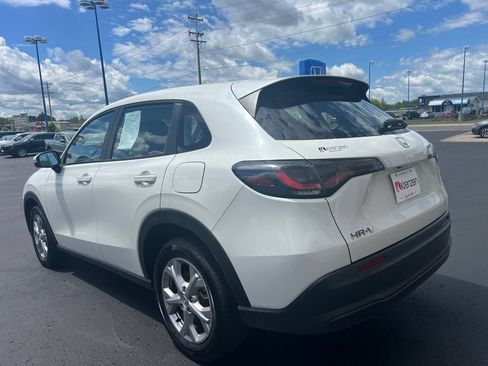Used 2025 Honda HR-V LX image 7