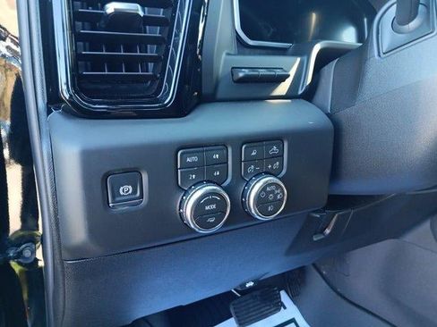 New 2026 GMC Sierra 2500 AT4 w/ AT4 Premium Plus Package AWD/4WD image 9