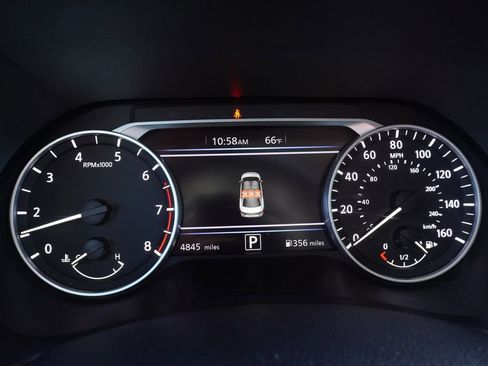 Certified 2025 Nissan Sentra SV image 20