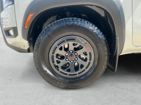 New 2026 Nissan Frontier PRO-4X w/ Pro-4x Convenience Package image 23