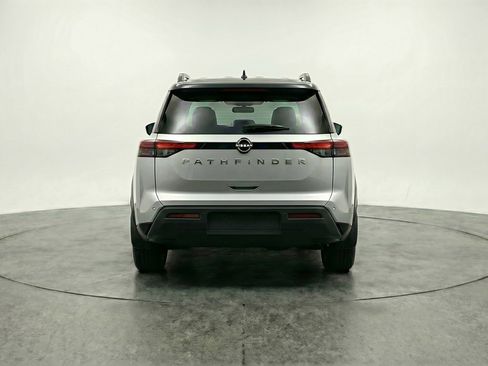 Used 2025 Nissan Pathfinder SV image 7