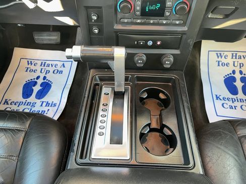 Used 2005 HUMMER H2 SUT w/ Preferred Equipment Group image 15