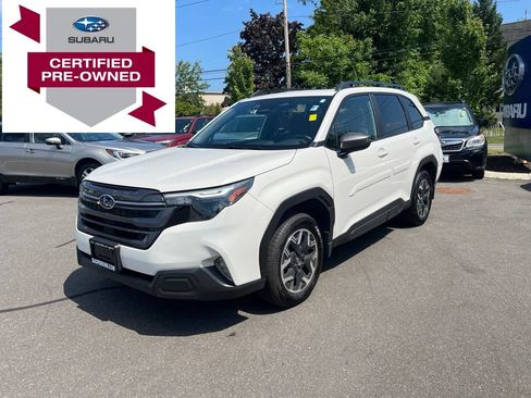 Certified 2025 Subaru Forester Premium AWD/4WD image 1