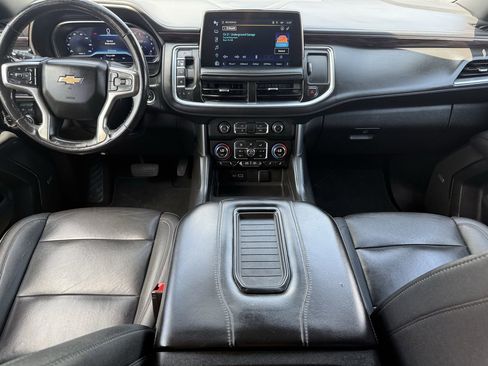 Used 2022 Chevrolet Tahoe LT w/ Luxury Package RWD image 9