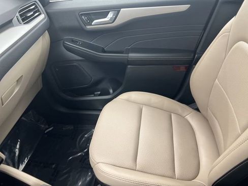 Used 2022 Ford Escape SEL image 20