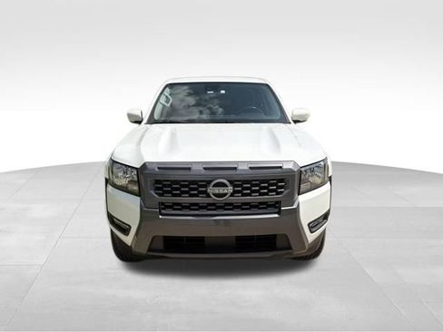 Used 2025 Nissan Frontier SV w/ SV Convenience Package RWD image 9