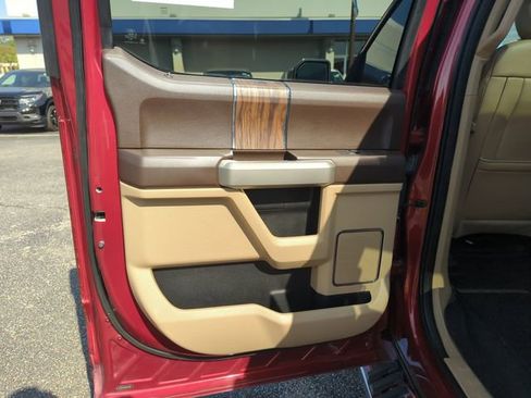Used 2018 Ford F150 Lariat RWD image 27