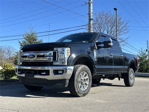 Used 2018 Ford F250 XLT w/ XLT Premium Package image 18