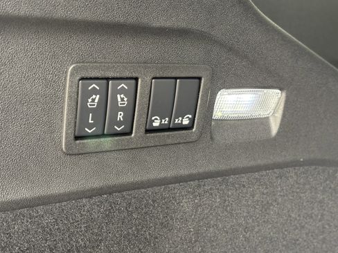 New 2026 Cadillac Escalade IQL Luxury AWD/4WD image 10