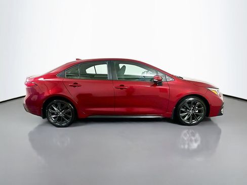 Used 2026 Toyota Corolla SE w/ SE Package FWD image 4