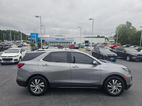 Used 2024 Chevrolet Equinox Premier FWD image 9