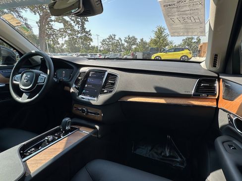 Certified 2023 Volvo XC90 T8 Plus image 13