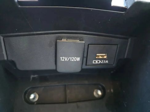 Used 2020 Toyota Corolla LE FWD image 31