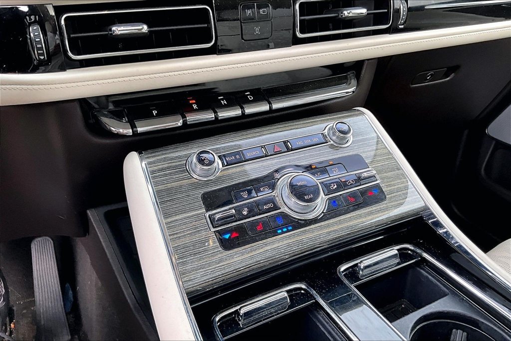 Used 2022 Lincoln Aviator Black Label AWD/4WD image 21