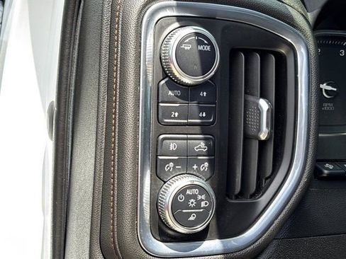 Used 2022 GMC Sierra 2500 AT4 w/ AT4 Premium Plus Package AWD/4WD image 29